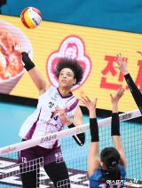 다우프 '어마어마한 점프''[포토]