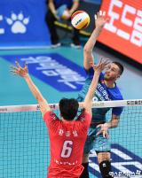 알렉스 '높은 타점에서'[포토]