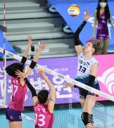 러츠 '강타'[포토]