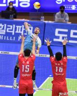 알렉스 '높은 타점에서'[포토]