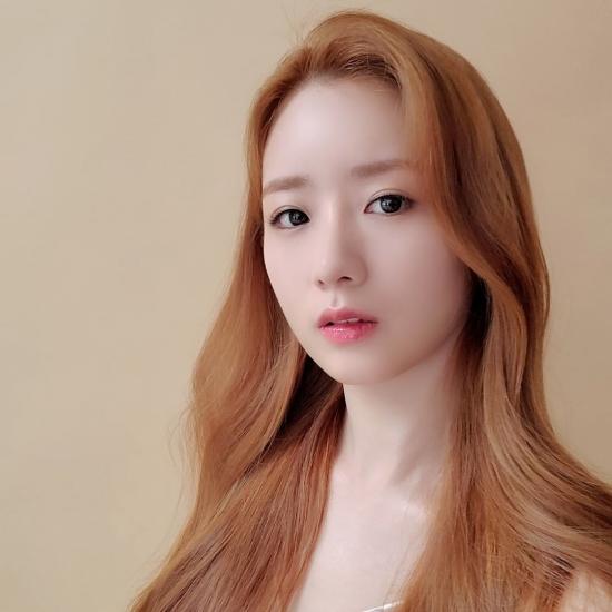 에이핑크 윤보미, 봄을 부르는 여신 미모