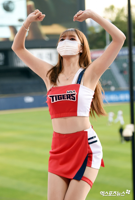 치어리더 유수아 '군살 없는 몸매'[엑's HD포토]