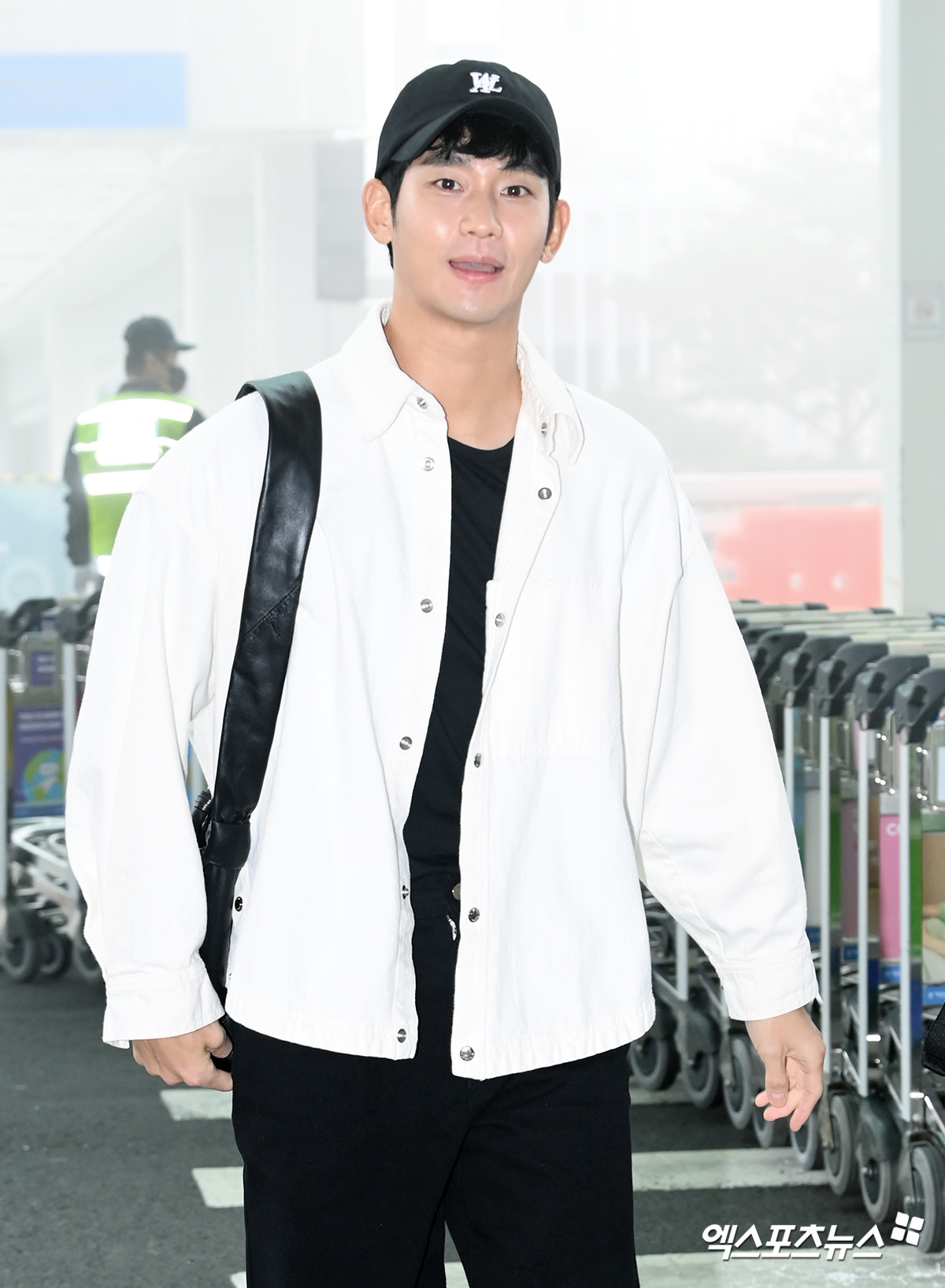 김수현