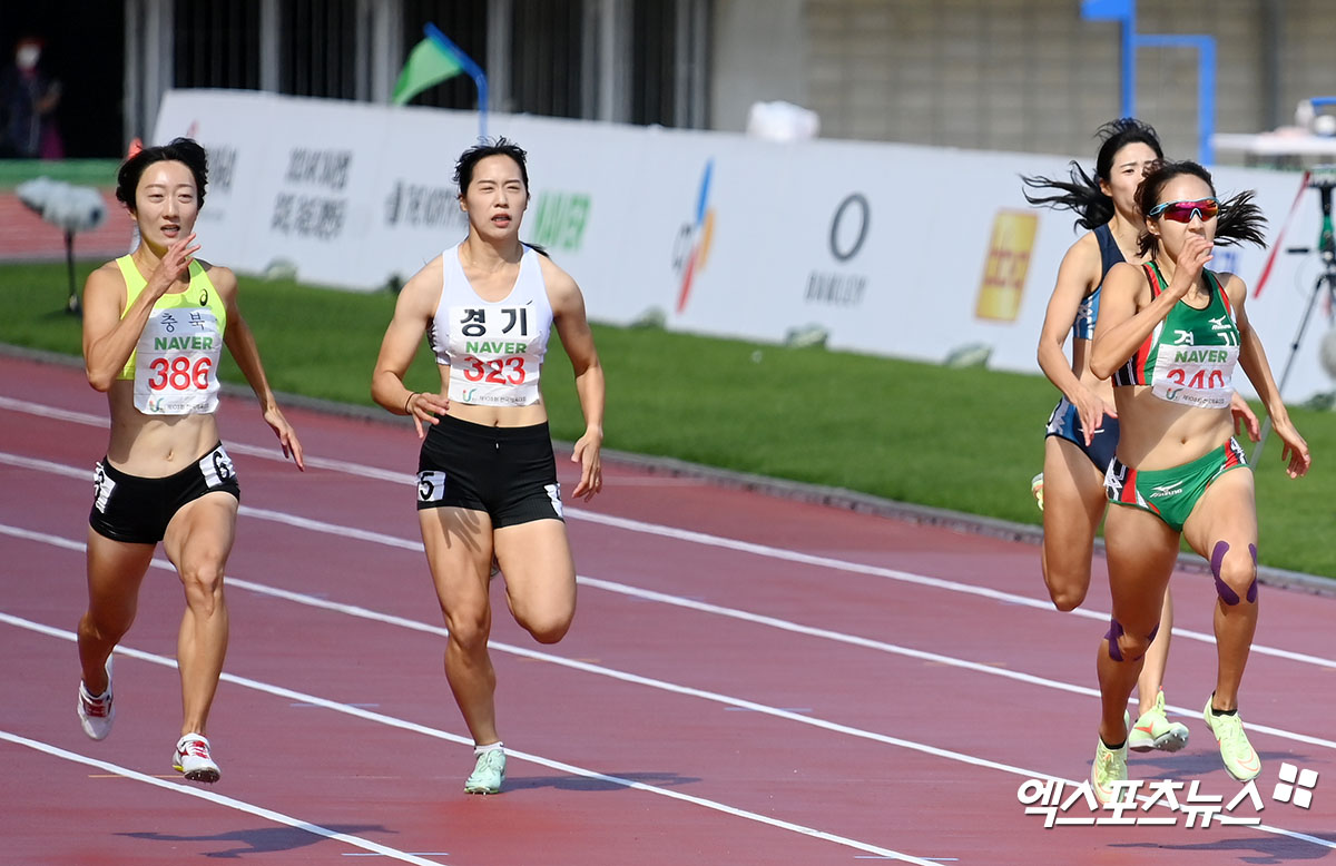 여자 200m