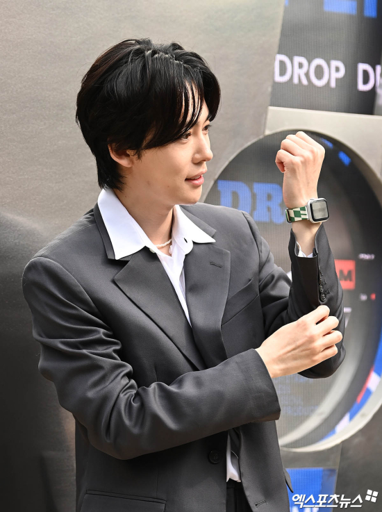 위너 김진우 '포즈는 이렇게'[엑's HD포토]