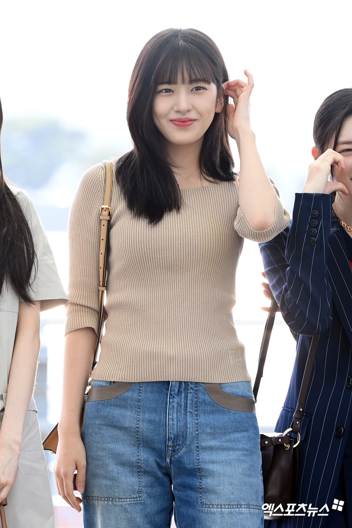 안유진