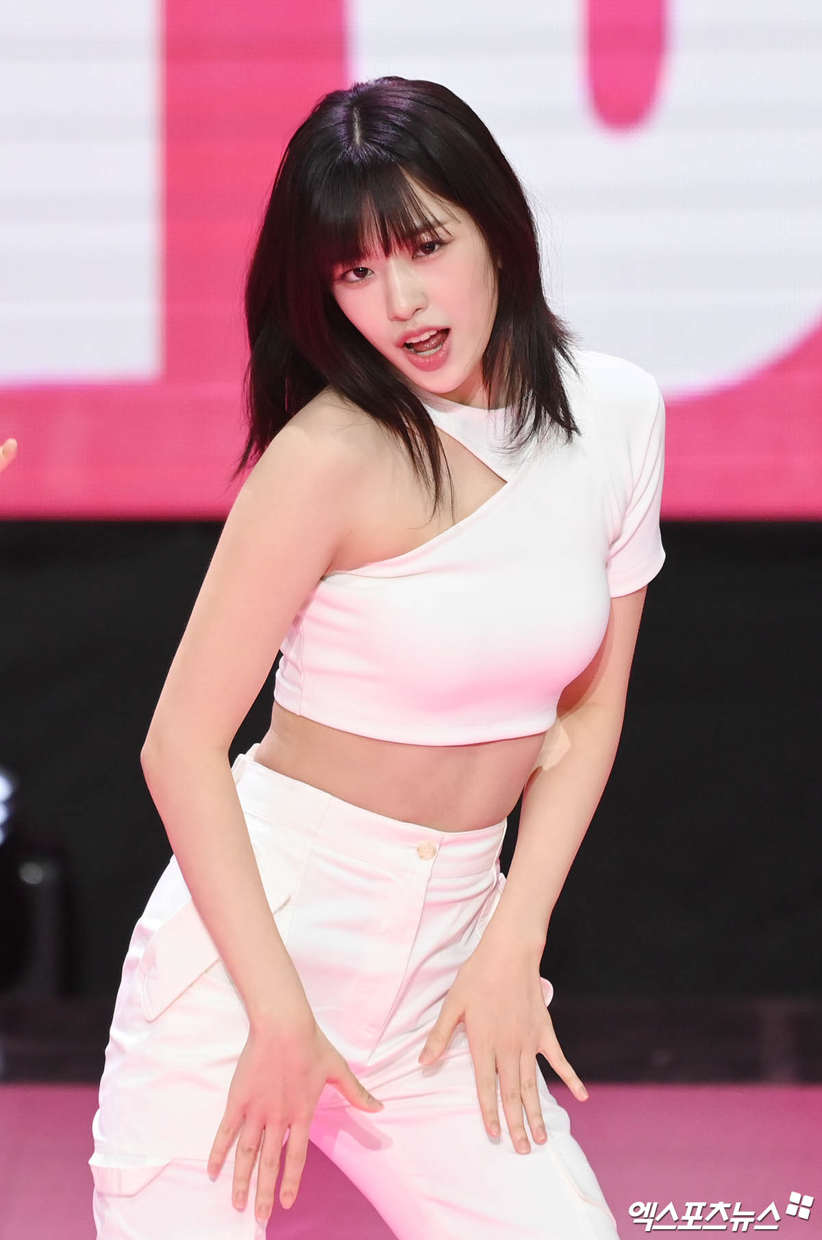 안유진