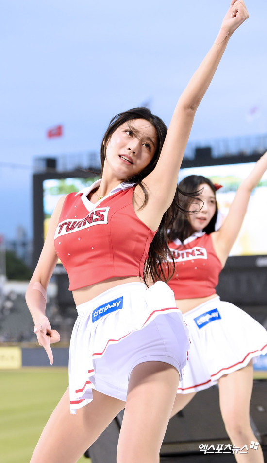 치어리더 김이서 '파워풀한 댄스'[엑'S Hd포토]