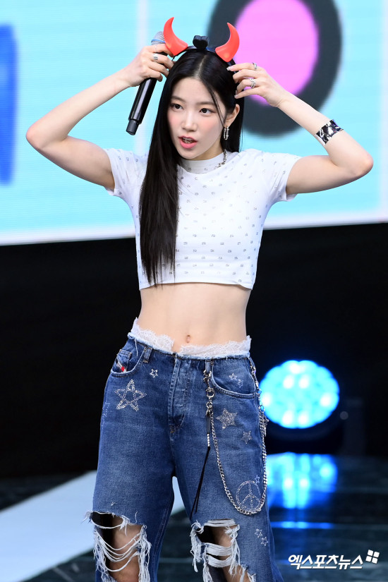 르세라핌 카즈하 '청순한 얼굴에 그렇지 못한 성난 복근'[엑's HD화보]