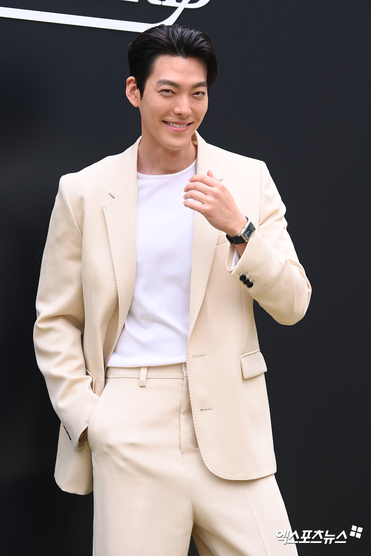 김우빈