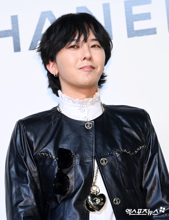 지드래곤(GD) '살며시 미소'[엑's HD포토]