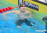 [AG 현장] 황선우, 남자 자유형 100m 동메달 획득…이주호도 男 배영 100m 3위 (종합)