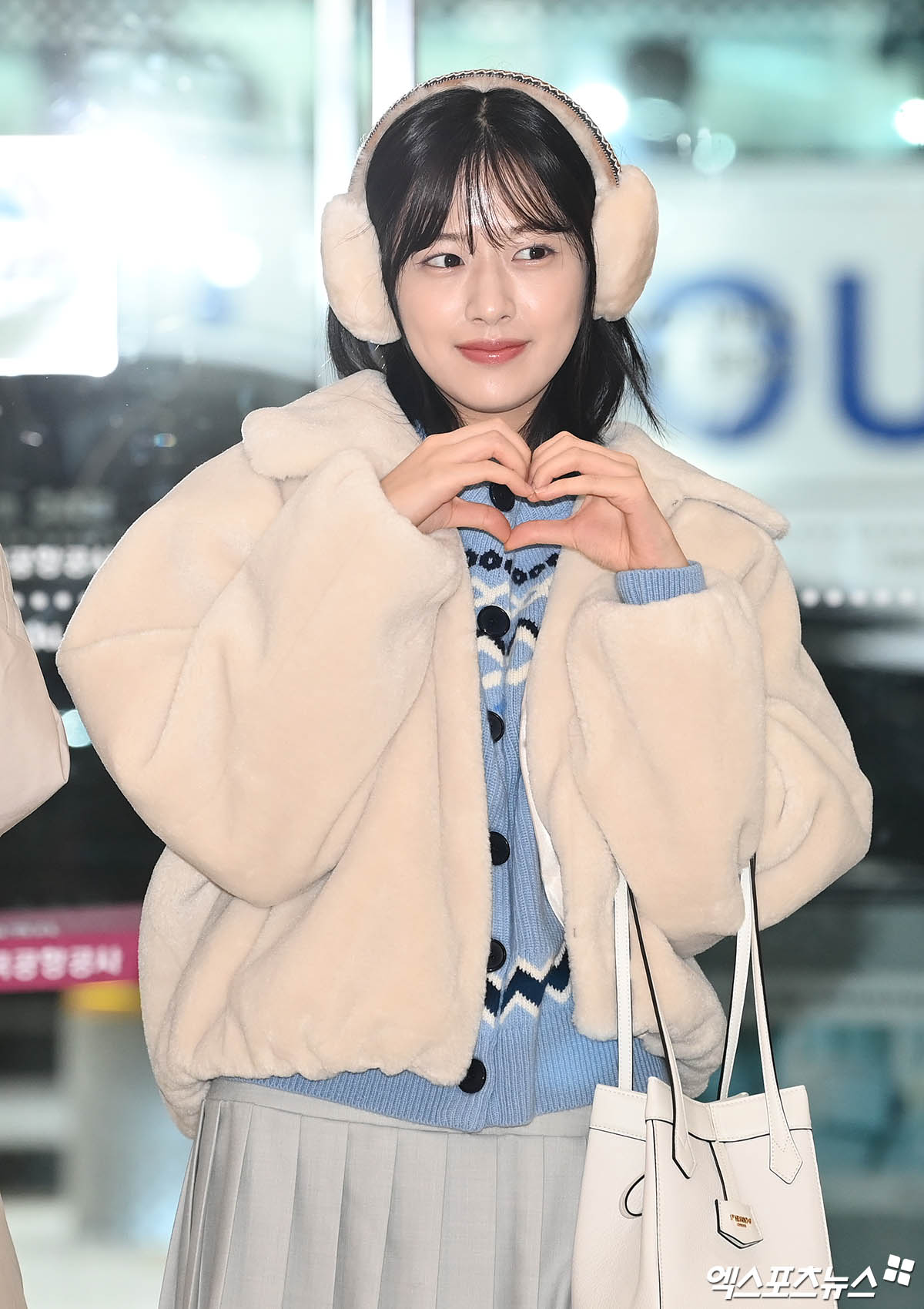 안유진