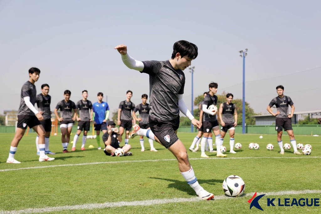 수원 삼성 이상민이 태국에서 진행된 동계 전지훈련에서 훈련을 받고 있다. 사진 한국프로축구연맹