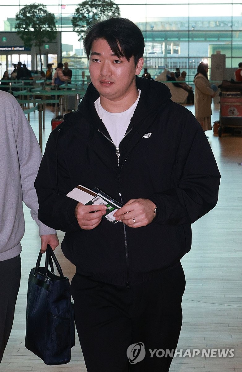 미국 메이저리그 샌디에이고 파드리스의 고우석이 2월 9일 인천국제공항을 통해 소속팀 합류를 위해 출국했다. 사진 연합뉴스