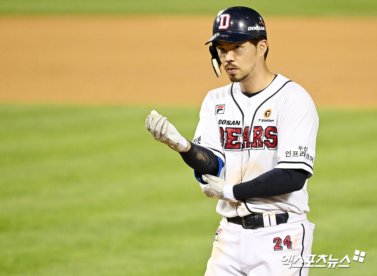 오재원이 마약 논란에 휩싸여 야구 팬들에게 큰 충격을 알려줬다. 엑스포츠뉴스 DB