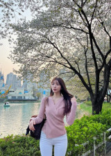 '환승연애2' 성해은, 몸매만 보여…벚꽃 막차 인증 