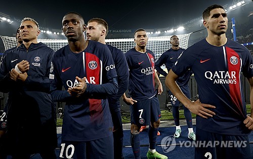 이강인 소속팀인 프랑스 최고 명문 파리 생제르맹(PSG)의 간판 스타 킬리안 음바페가 11일 자신의 SNS를 통해 PSG와 작별을 공식적으로 알렸다. 음바페는 이제는 말할 시간이 됐다면서 13일 열리는 툴루즈와의 경기가 PSG 홈구장인 파르크 데 프랭스에서 뛰는 마지막 경기가 될 것이라고 밝혔다.음바페는 2017-2018시즌 PSG에 입단했으며 총 7시즌을 보냈다. 음바페 행선지는 스페인 레알 마드리드가 될 전 망이다. 연합뉴스