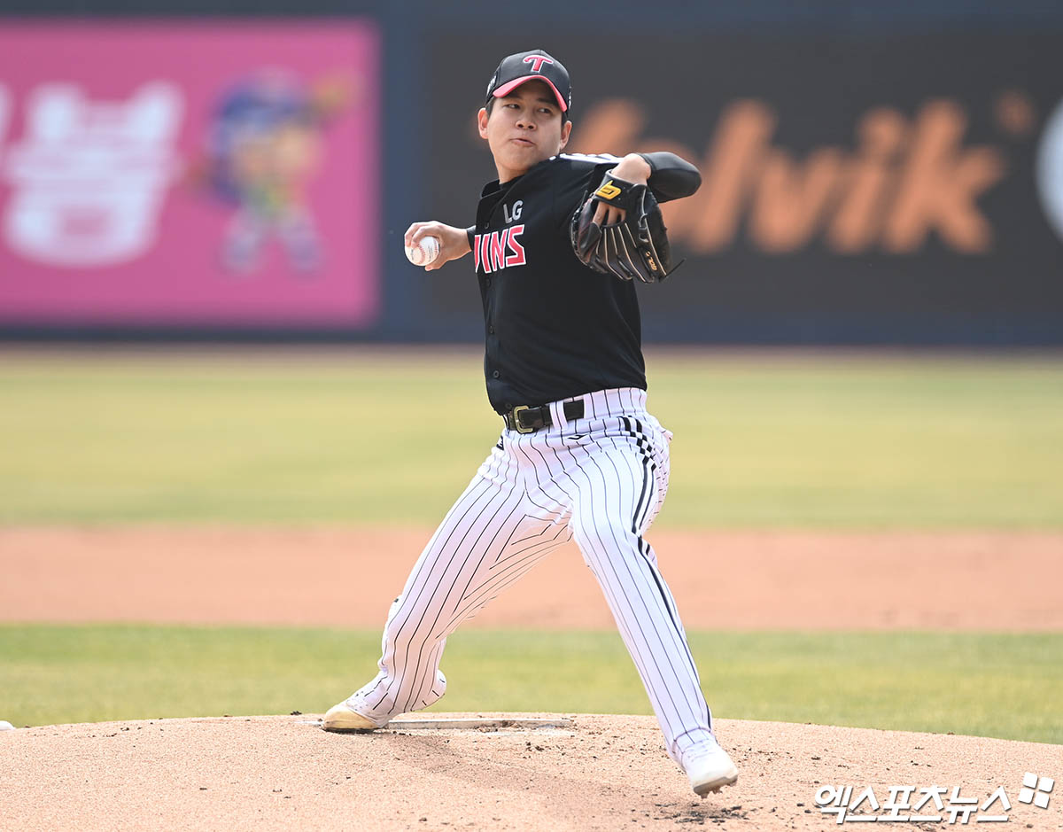 강효종은 12일 사직구장에서 열린 '2024 신한 SOL Bank KBO 리그' 롯데 자이언츠와 주말 3연전 마지막 경기에서 선발 등판. 1⅓이닝 3실점한 뒤 마운드를 내려갔다. 엑스포츠뉴스 DB