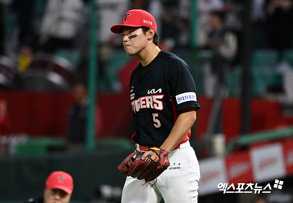 김도영은 18일 창원 NC파크에서 열린 '2024 신한 SOL Bank KBO 리그' NC와 주말 3연전 두 번째 경기에서 1번타자 3루수로 선발 출전. 손목 타박상을 털어내고 선발 출전하자마자 맹활약하며 팀 승리를 견인했다. 엑스포츠뉴스 DB