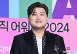 "음주 판단" 결과에 입꾹닫…김호중, 팬들 환호 속 공연 [종합]