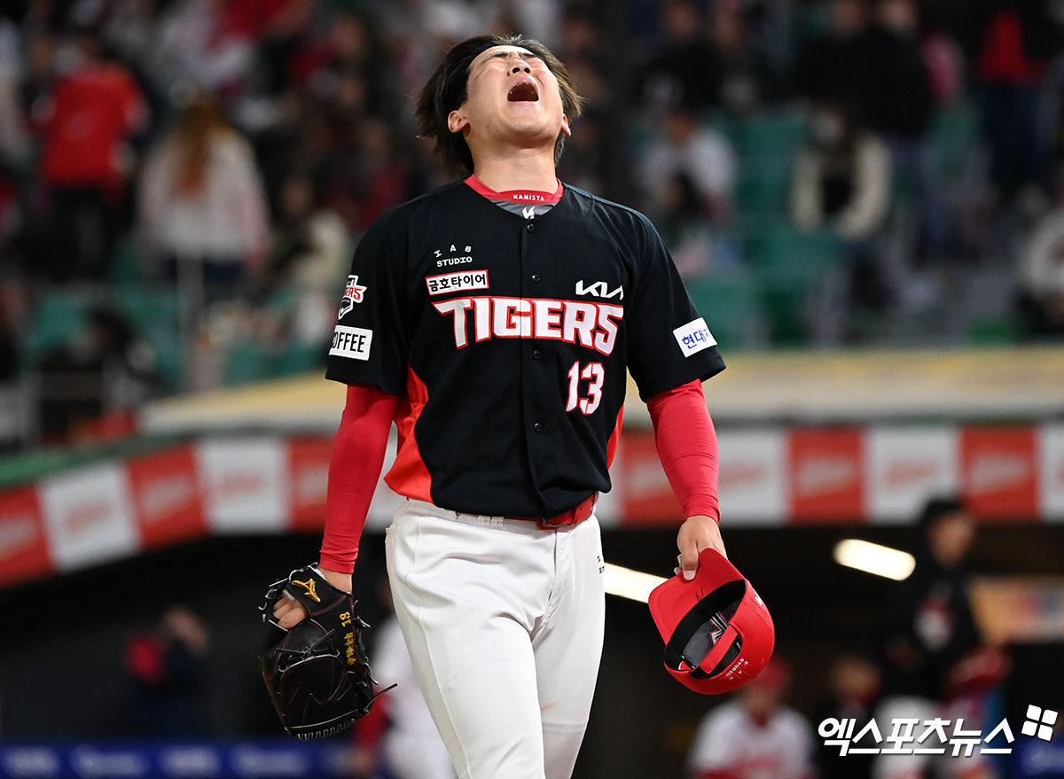 윤영철은 28일 창원 NC파크에서 열린 '2024 신한 SOL Bank KBO 리그' NC와 주중 3연전 첫 번째 맞대결에서 선발 등판. 5이닝 5실점을 기록했지만, 승리 투수 요건을 챙겨 시즌 4승을 기록했다. 엑스포츠뉴스 DB