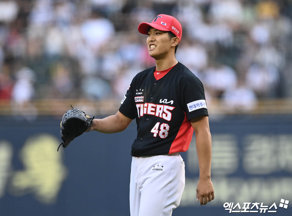 이의리는 29일 창원 NC파크에서 열릴 '2024 신한 SOL Bank KBO 리그' NC와 주중 3연전 두 번째 맞대결에서 선발 등판할 예정이다. 이는 팔꿈치 부상에서 복귀한 이의리의 복귀전이다. 엑스포츠뉴스 DB