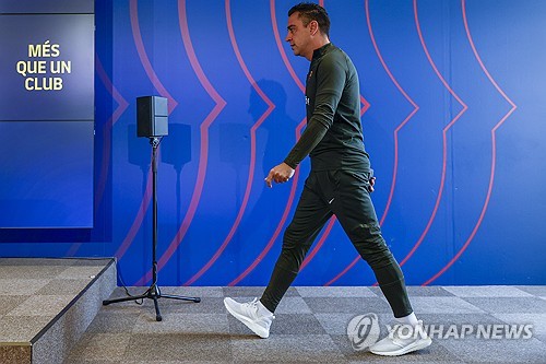 스페인 언론 아스가 지난달 30일(한국시간) 대한민국 축구 국가대표팀 감독직을 거절한 사비에게 맨유가 비공식적으로 접촉했다고 전했다. 맨유는 에릭 턴하흐의 거취가 불분명한 가운데 새 감독 후보군을 추리는 것으로 보인다. 연합뉴스