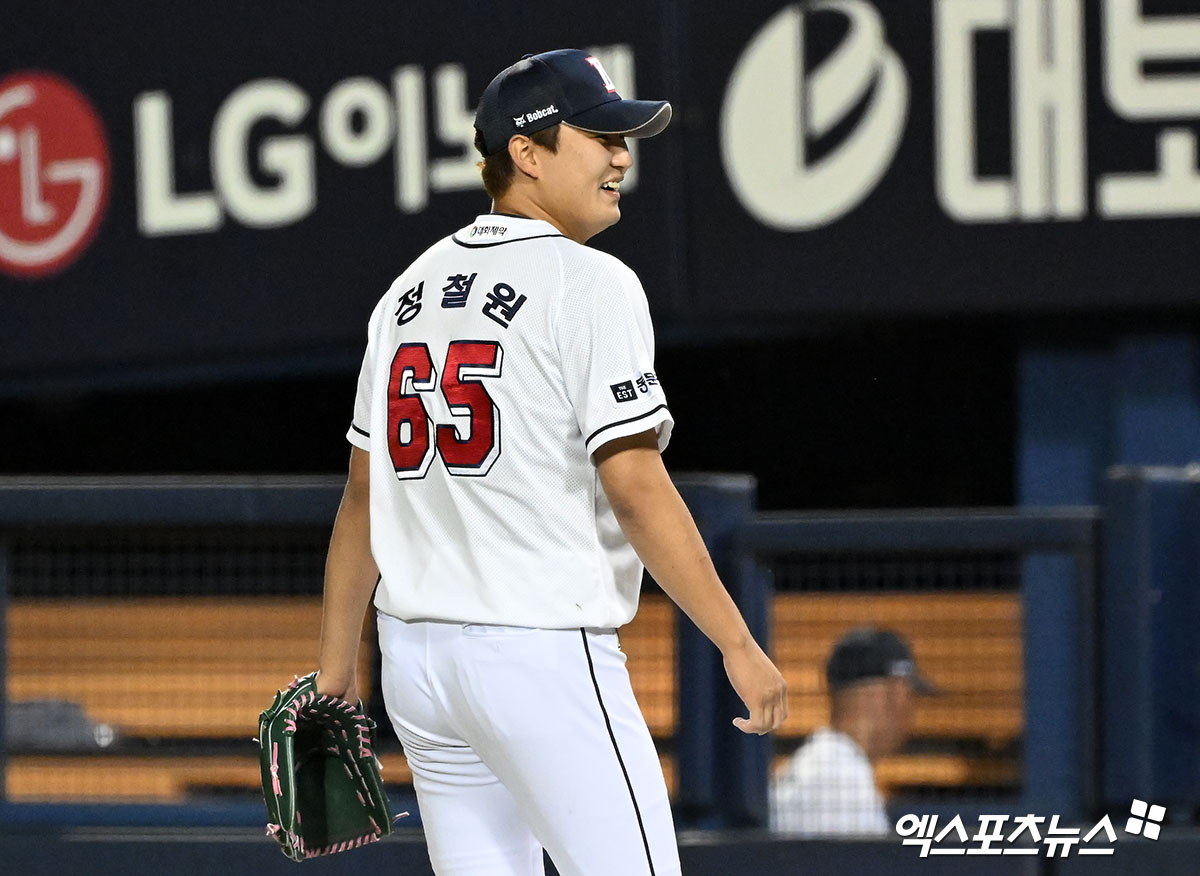 정철원은 4일 창원 NC파크에서 열릴 '2024 신한 SOL Bank KBO 리그' NC와 주중 3연전 첫 경기를 앞두고 1군에 복귀했다. 엑스포츠뉴스 DB