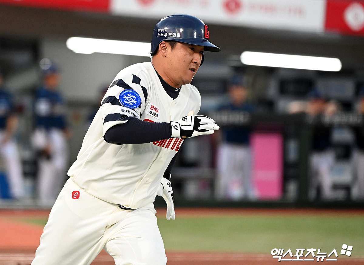 정훈은 7일 사직구장에서 열릴 '2024 신한 SOL Bank KBO 리그' SSG와 주말 3연전 첫 경기를 앞두고 1군 엔트리에 합류했다. 엑스포츠뉴스 DB