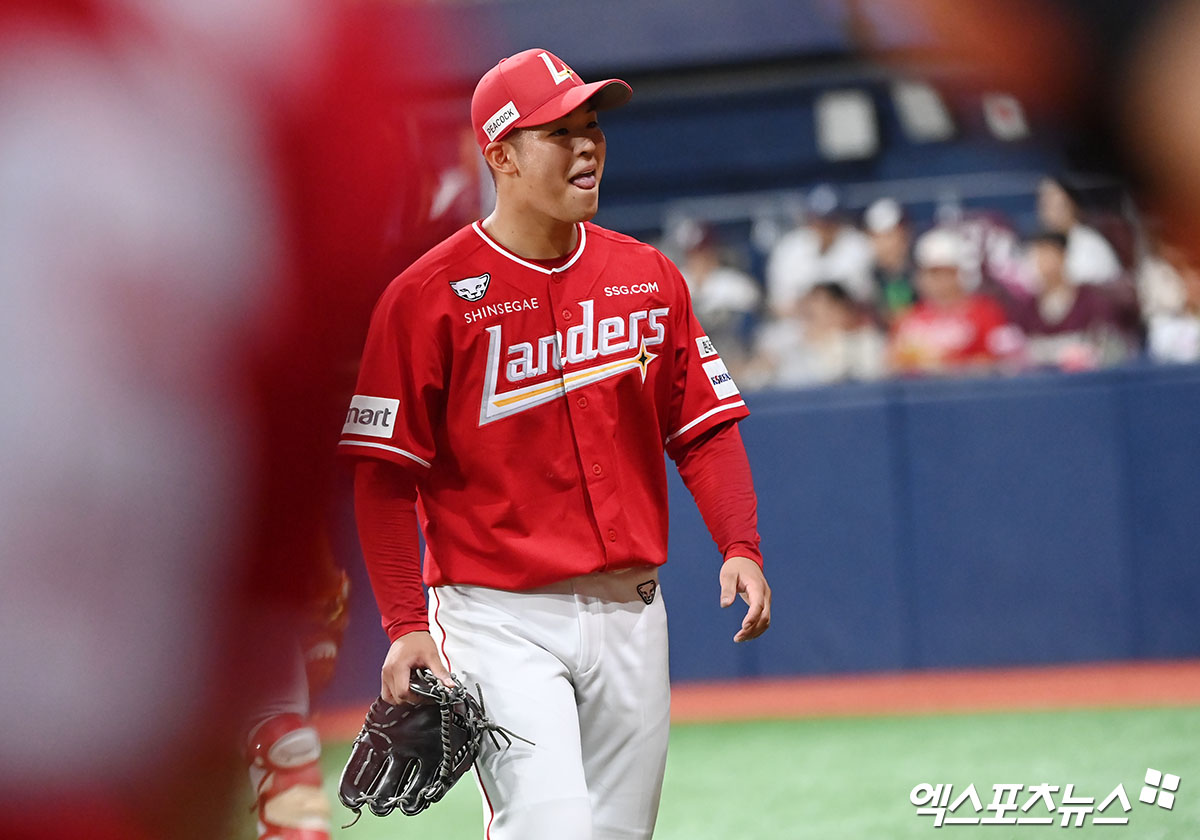 시라카와는 7일 사직구장에서 열린 '2024 신한 SOL Bank KBO 리그' 롯데 자이언츠와 주말 3연전 첫 경기에 선발 등판 1⅓이닝 8실점(7자책점)을 기록한 뒤 일찌감치 교체됐다. 엑스포츠뉴스 DB