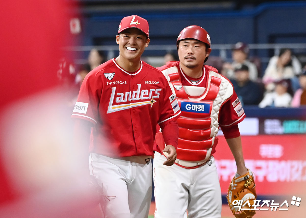 시라카와는 7일 사직구장에서 열린 '2024 신한 SOL Bank KBO 리그' 롯데 자이언츠와 주말 3연전 첫 경기에 선발 등판 1⅓이닝 8실점(7자책점)을 기록한 뒤 일찌감치 교체됐다. 엑스포츠뉴스 DB