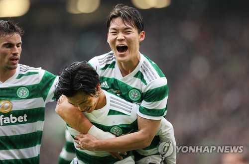 영국 매체 풋볼 인사이더가 14일(한국시간) 스코틀랜드 팀들의 이적시장 상황을 전하면서 오현규가 헹크로의 이적을 마무리하기 위해 벨기에로 떠나는 것을 구단으로부터 허락받았다고 밝혔다. 연합뉴스