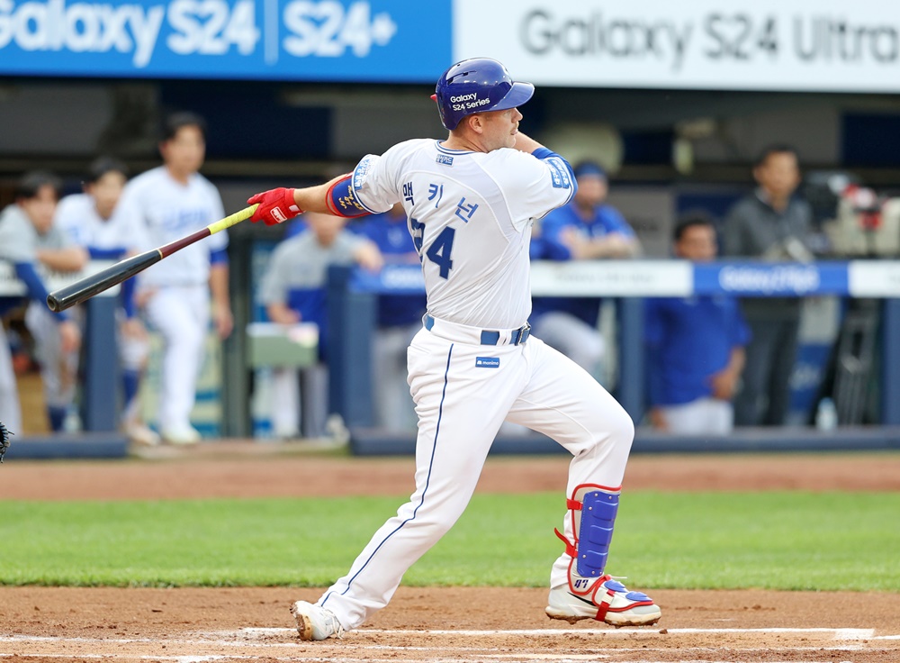 맥키넌은 12일 대구 삼성라이온즈파크에서 열릴 '2024 신한 SOL Bank KBO 리그' LG와 주중 3연전 두 번째 맞대결에서 2번 지명타자로 선발 출전한다. 삼성 라이온즈