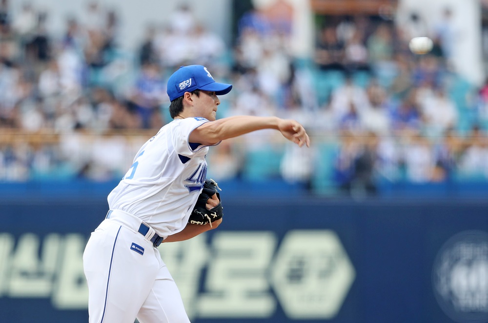 이호성은 13일 대구 삼성라이온즈파크에서 열린 '2024 신한 SOL Bank KBO 리그' LG와 주중 3연전 마지막 맞대결에서 선발 등판. 5⅓이닝 2실점으로 팀 승리에 힘을 보탰다. 삼성 라이온즈