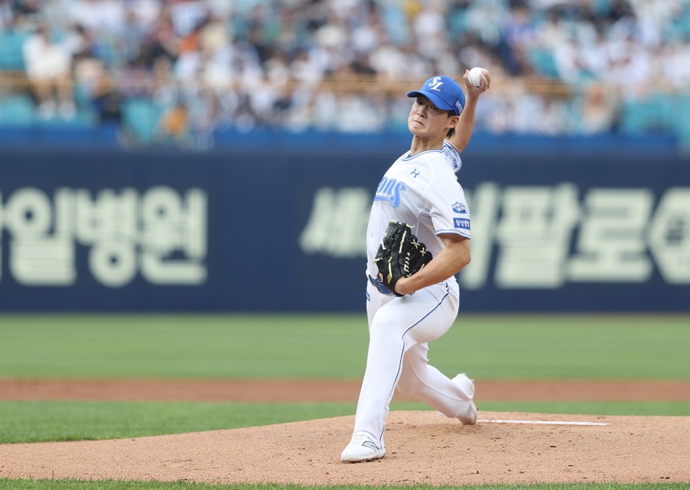 이호성은 13일 대구 삼성라이온즈파크에서 열린 '2024 신한 SOL Bank KBO 리그' LG와 주중 3연전 마지막 맞대결에서 선발 등판. 5⅓이닝 2실점으로 팀 승리에 힘을 보탰다. 삼성 라이온즈