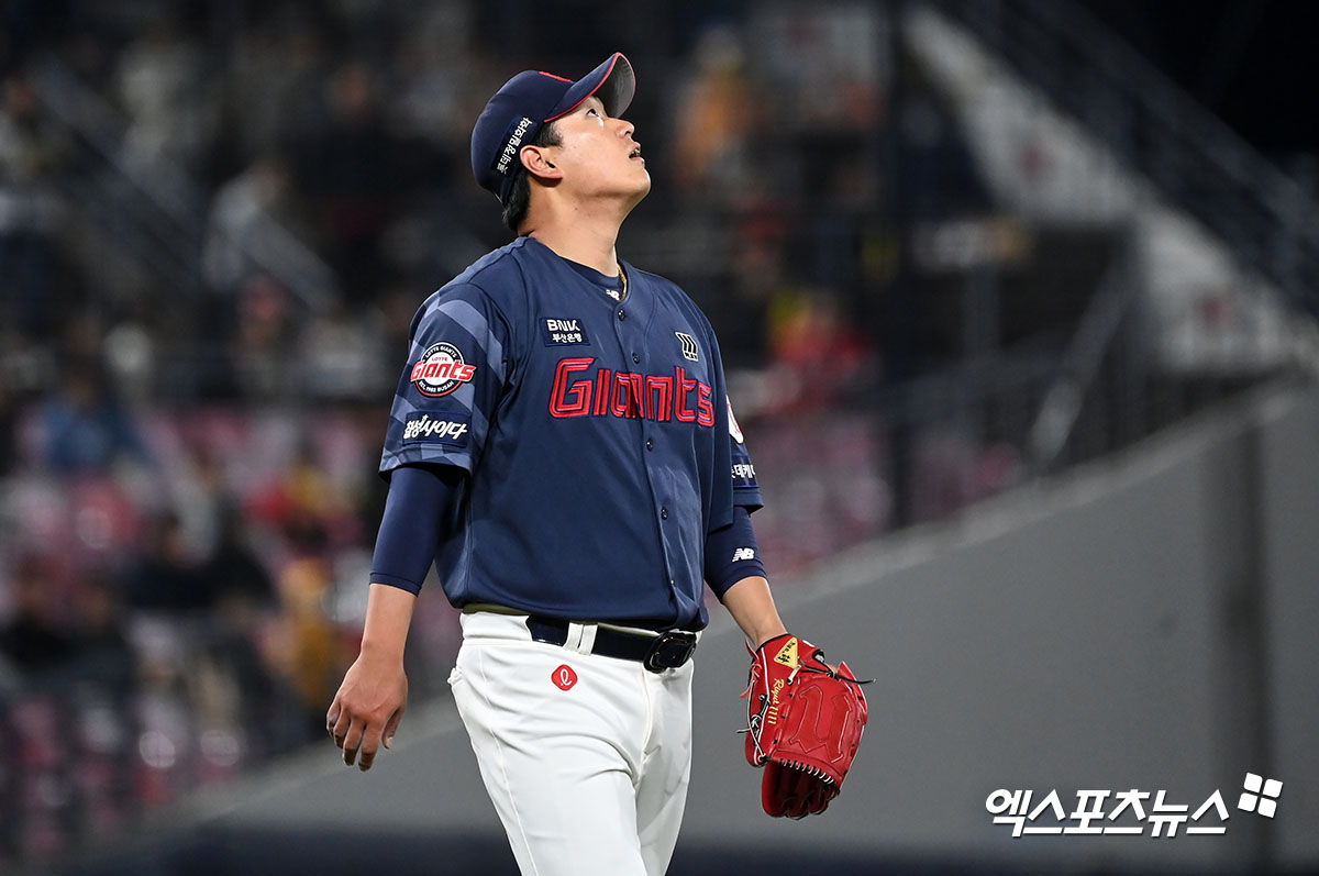  롯데 투수 나균안은 13일 사직구장에서 열린 '2024 신한 SOL Bank KBO 리그' 키움과 주중 3연전 마지막 경기에 선발 등판했다. 이날 5이닝 4실점으로 기대만큼의 투구를 보여주지 못했다. 엑스포츠뉴스 DB