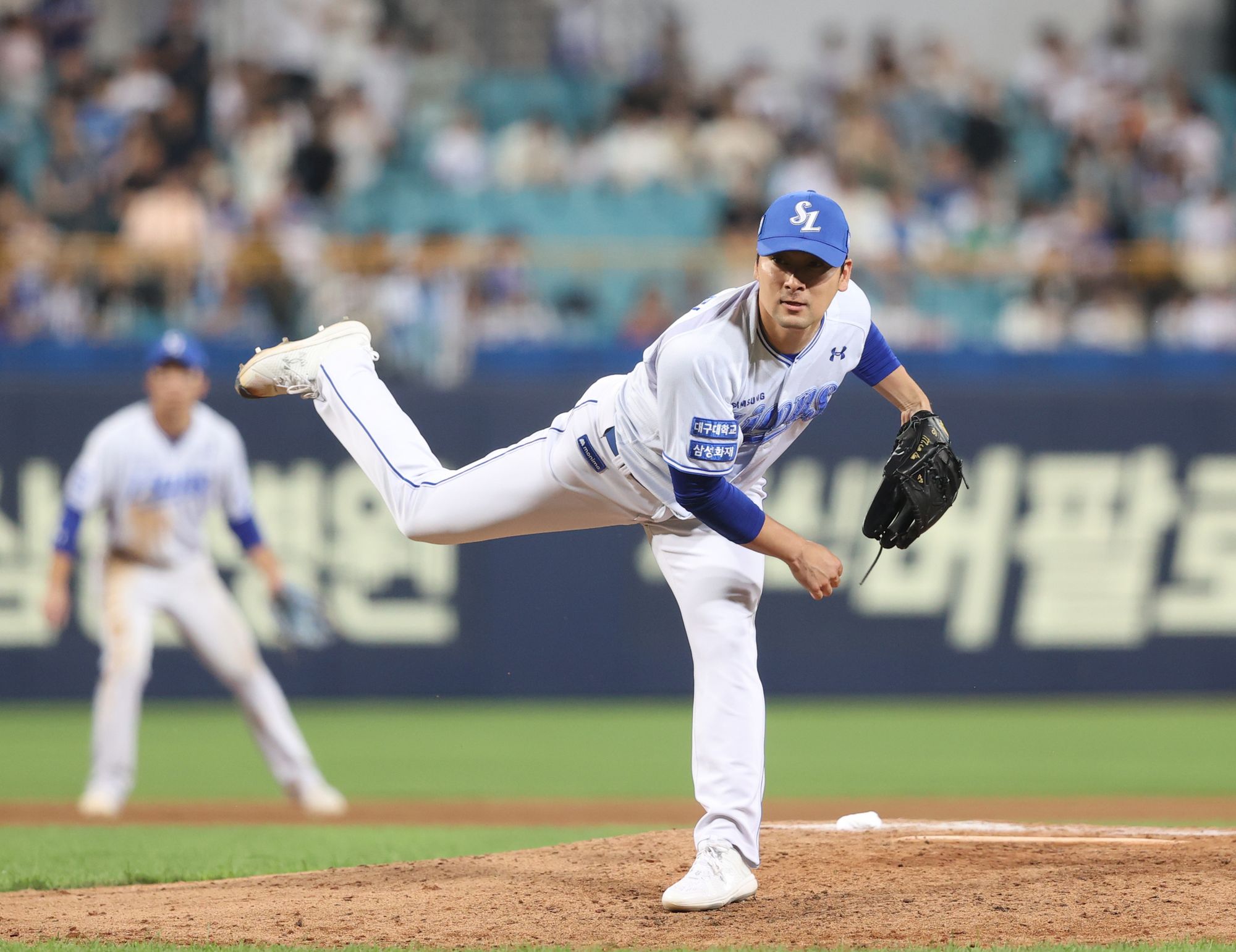 삼성 라이온즈 구원투수 임창민이 경기에 등판해 역투하고 있다. 삼성 라이온즈 제공