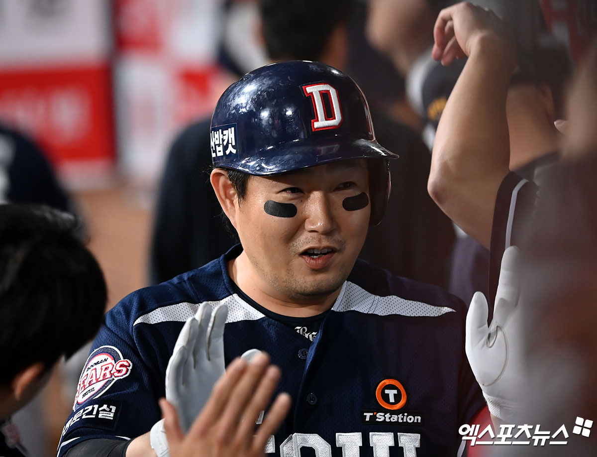 두산 베어스 포수 양의지. 6월 17일 KBO가 발표한 2024 신한 SOL Bank KBO 올스타전 팬 최다 득표 2위에 올랐다. 개인 통산 8번째 베스트12에 선정돼 드림올스타 포수로 2024 올스타전에 출전한다. 엑스포츠뉴스 DB