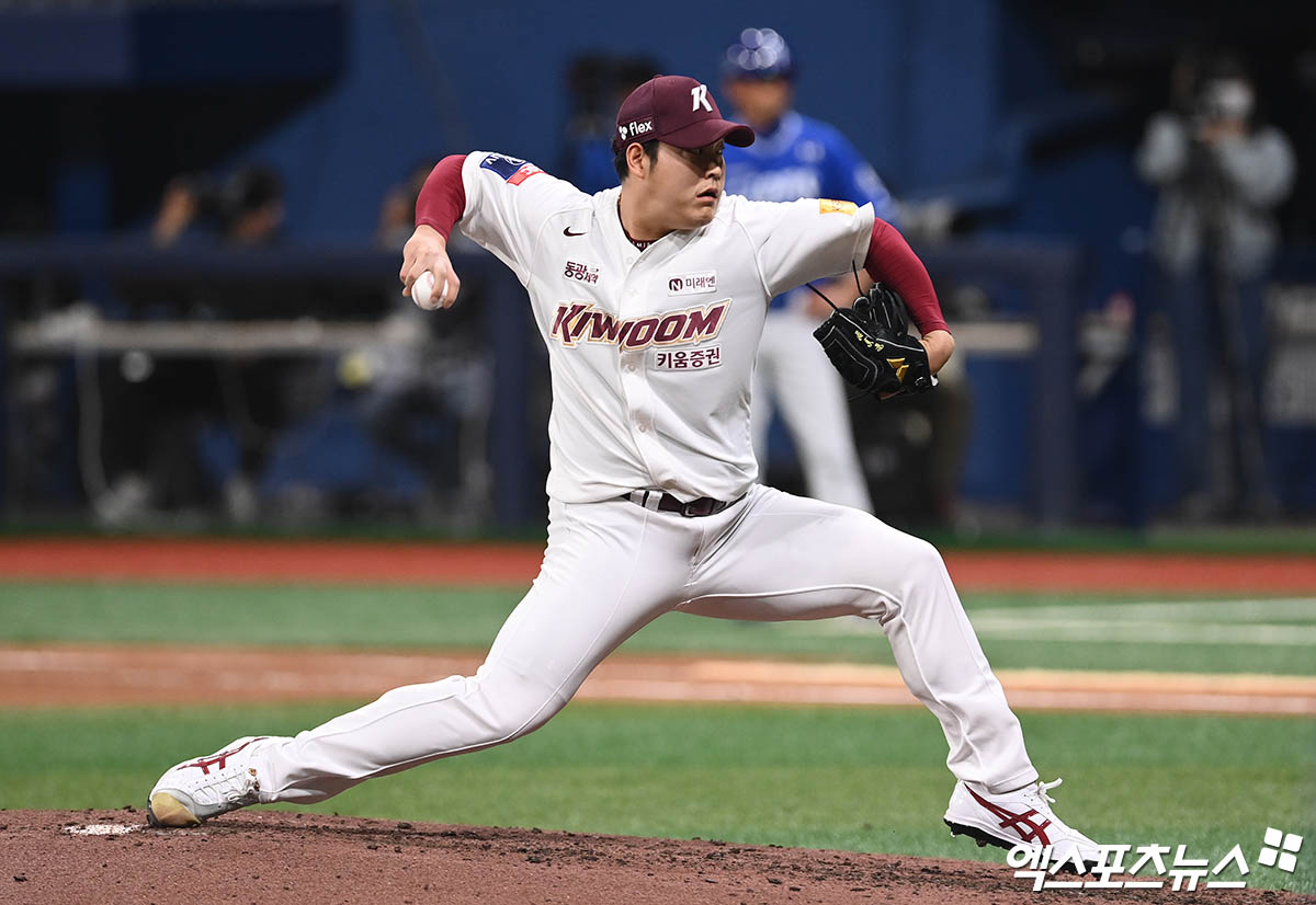 조상우는 21일 고척스카이돔에서 열릴 '2024 신한 SOL Bank KBO 리그' 롯데와 주말 3연전 첫 경기에 구원 등판했다. 이날 1⅓이닝 무실점으로 팀의 5-2 승리를 지켰다. 엑스포츠뉴스 DB