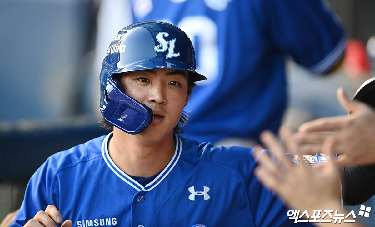 ​​삼성 외야수 구자욱은 27일 잠실구장에서 열린 '2024 신한 SOL Bank KBO 리그' LG와 주중 3연전 마지막 경기에서 3번 지명타자로 선발 출전했다. 이날 6회초 쐐기타를 쳐 공격에 활력을 불어넣었다. 잠실, 박지영 기자