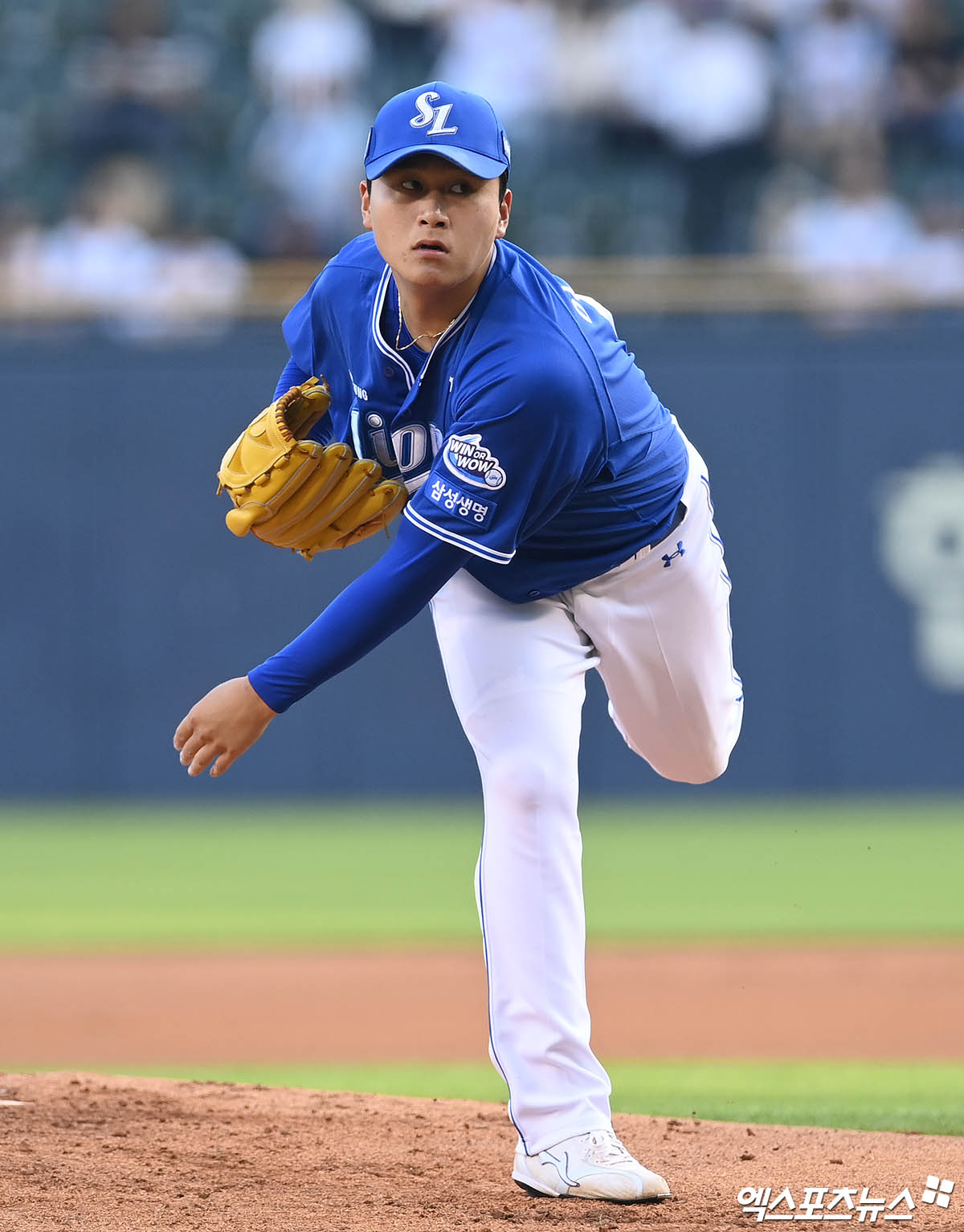 삼성 투수 이승현(57번)은 27일 잠실구장에서 열린 '2024 신한 SOL Bank KBO 리그' LG와 주중 3연전 마지막 경기에서 선발 등판했다. 이날 6이닝 무실점으로 시즌 6승을 챙겼다. 잠실, 박지영 기자