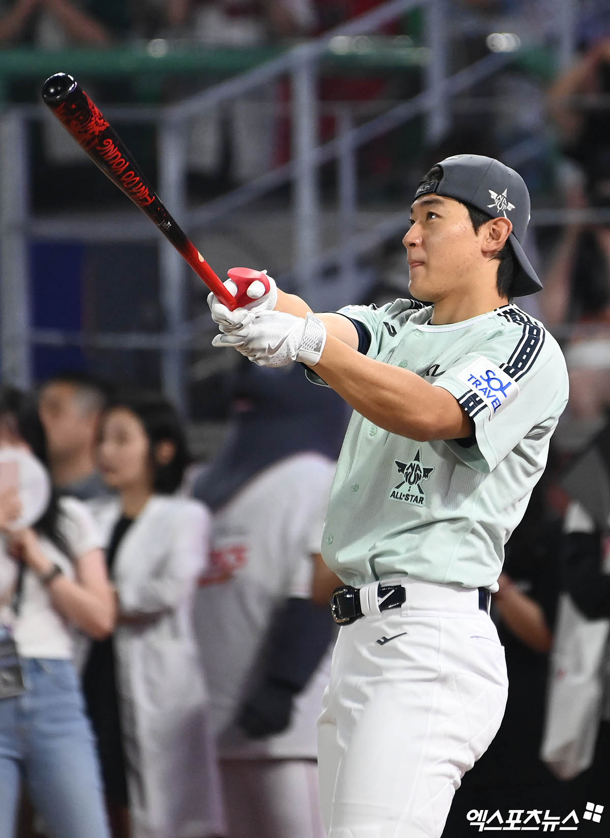 5일 오후 인천 SSG랜더스필드에서 열린 '2024 신한 SOL Bank KBO 올스타 프라이데이' 홈런더비, KIA 김도영이 타격하고 있다. 엑스포츠뉴스 DB