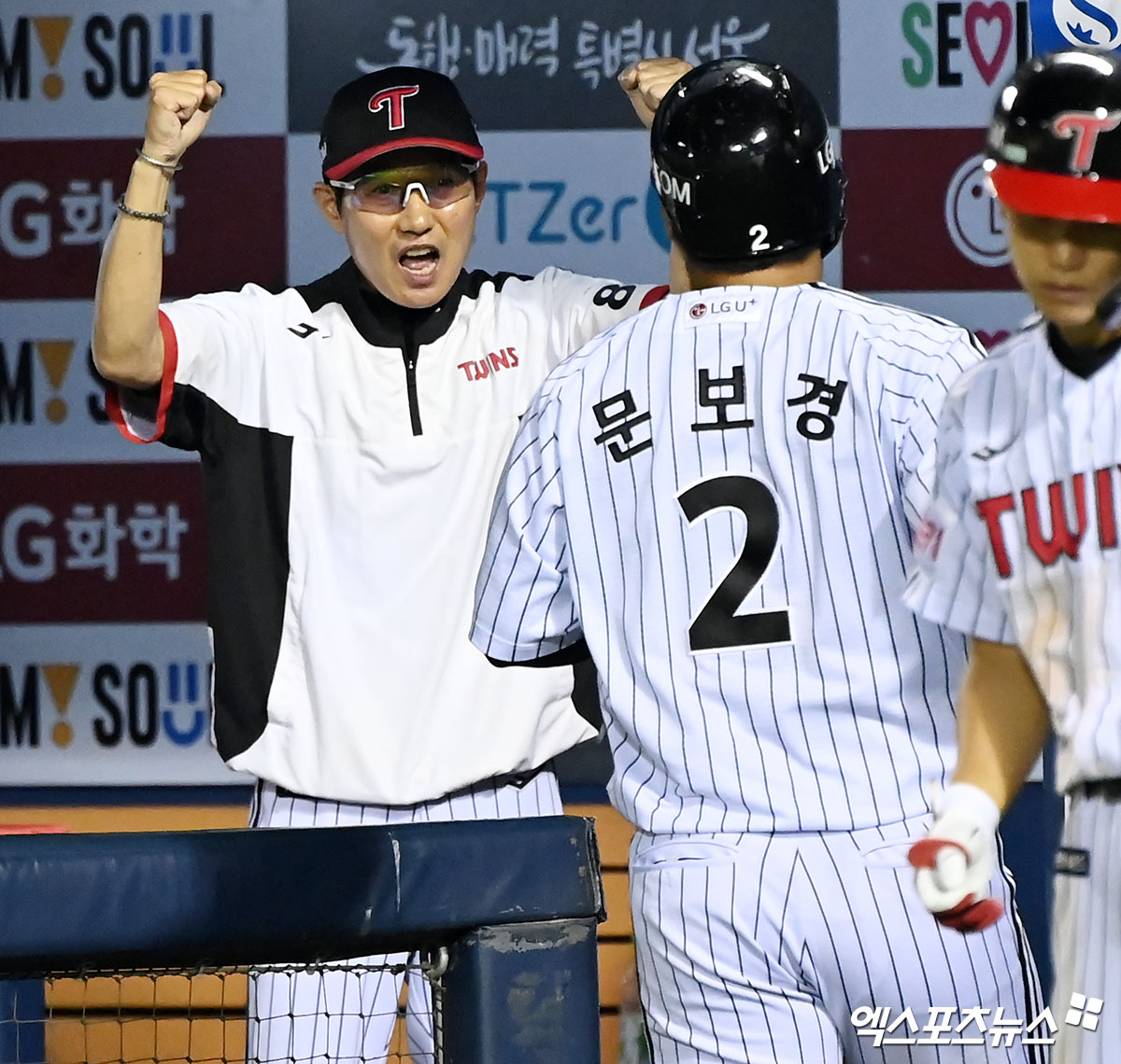 LG 내야수 문보경은 10일 잠실구장에서 열릴 '2024 신한 SOL Bank KBO 리그' KIA와 주중 3연전 두 번째 경기에서 4번타자 3루수로 선발 출전한다. 엑스포츠뉴스 DB