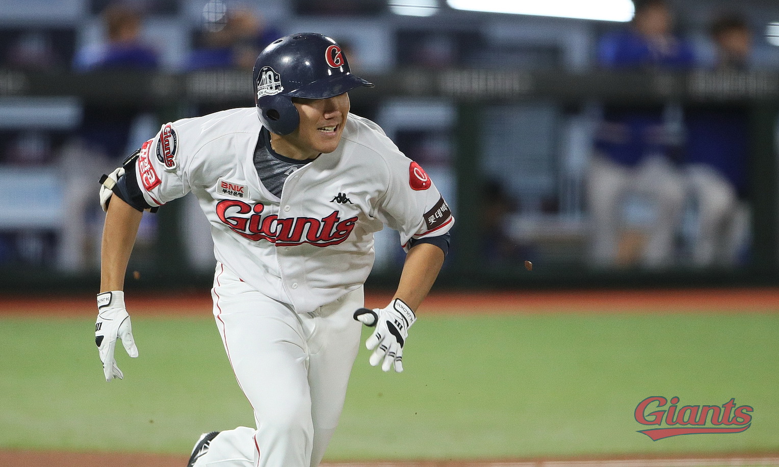 롯데 외야수 추재현은 16일 울산 문수야구장에서 열린 '2024 신한 SOL Bank KBO 리그' 두산과 주중 3연전 첫 번째를 앞두고 1군 선수단에 합류했다. 15일 상무 전역 후 하루 만에 1군 선수단 합류. 엔트리 등록은 아니지만, 몸 상태를 점검한 뒤 쓰임새를 정할 계획이다. 롯데 자이언츠