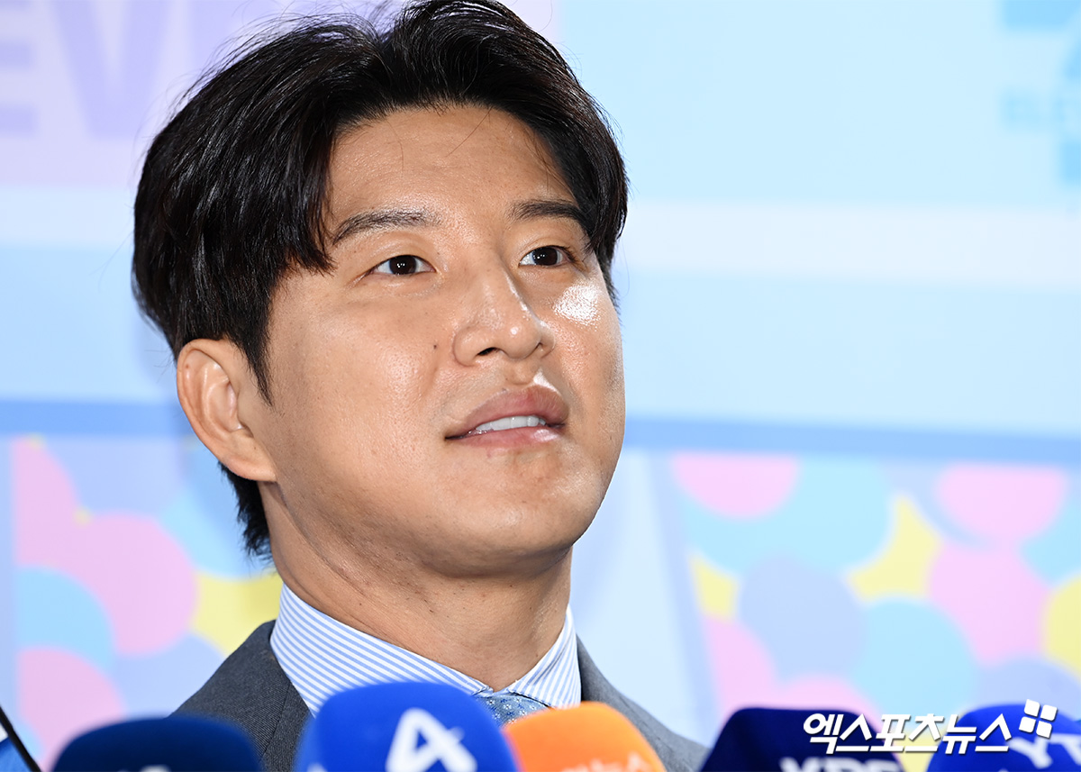 전직 국가대표이자 국가대표팀 전력강화위원이었던 박주호가 대한축구협회와 전력강화위원회를 향해 따끔한 지적을 날렸다. 박주호는 전력강화위원회 내에서 투명성과 공정성이 부족했기 때문에 작금의 상황이 발생한 것이라면서 대한축구협회의 행정 능력을 지적했다. 사진 잠실, 고아라 기자