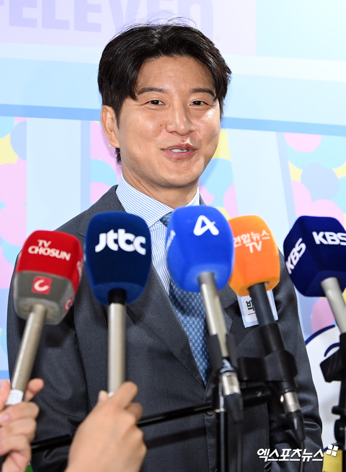 전직 국가대표이자 국가대표팀 전력강화위원이었던 박주호가 대한축구협회와 전력강화위원회를 향해 따끔한 지적을 날렸다. 박주호는 전력강화위원회 내에서 투명성과 공정성이 부족했기 때문에 작금의 상황이 발생한 것이라면서 대한축구협회의 행정 능력을 지적했다. 사진 잠실, 고아라 기자