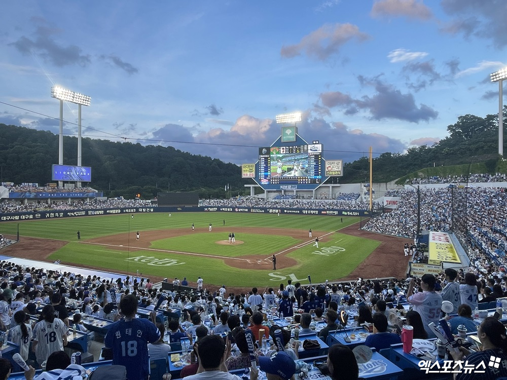 20일 대구 삼성라이온즈파크에서 열린 삼성 라이온즈와 롯데 자이언츠의 경기가 매진됐다. 대구, 최원영 기자