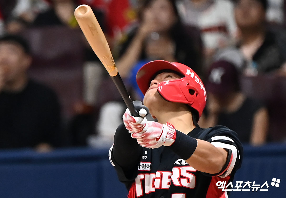  KIA 내야수 김도영은 28일 고척 스카이돔에서 열린 '2024 신한 SOL Bank KBO 리그' 키움과 주말 3연전 마지막 경기에서 3번타자 3루수로 선발 출전했다. 이날 멀티히트를 때려내며 팀 승리에 힘을 보탰다. 고척, 김한준 기자