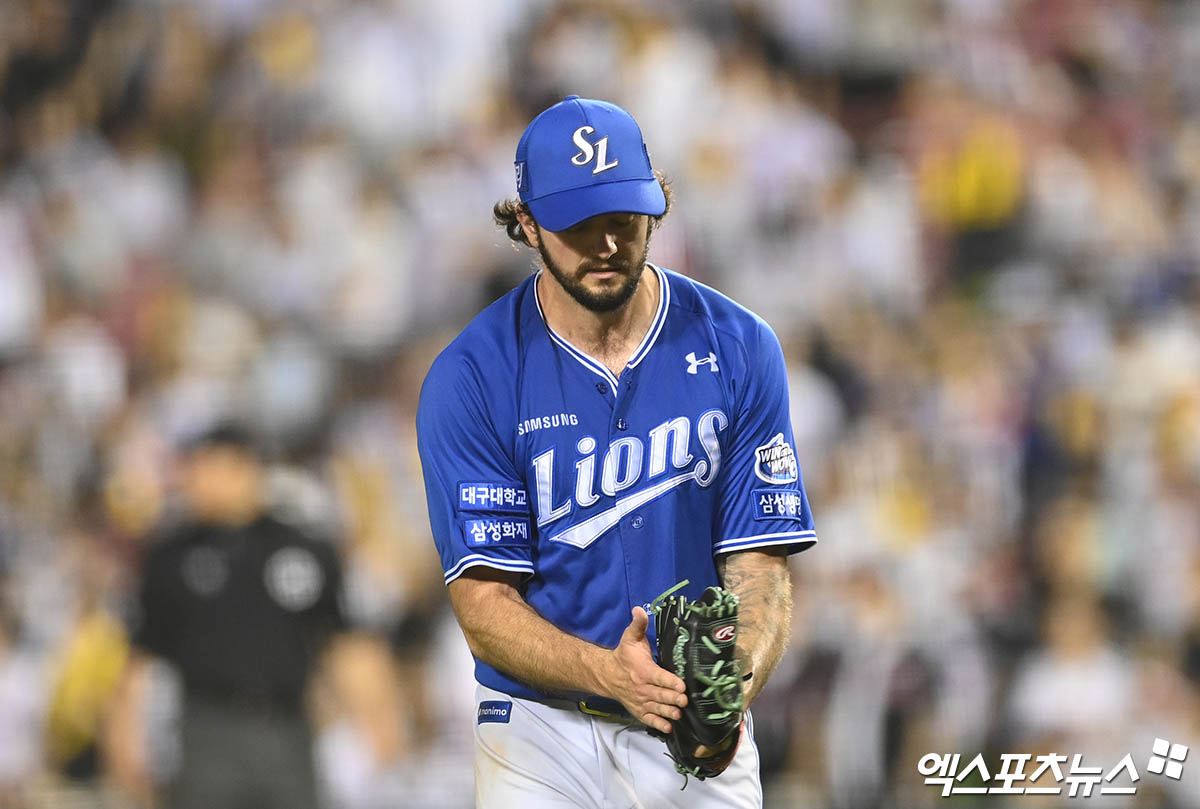 삼성 투수 코너는 30일 잠실구장에서 열린 '2024 신한 SOL Bank KBO 리그' LG와 주중 3연전 첫 번째 맞대결에서 선발 등판했다. 이날 8이닝 1실점으로 완벽하게 LG 타선을 제압해 시즌 8승(5패)을 챙겼다. 잠실, 박지영 기자